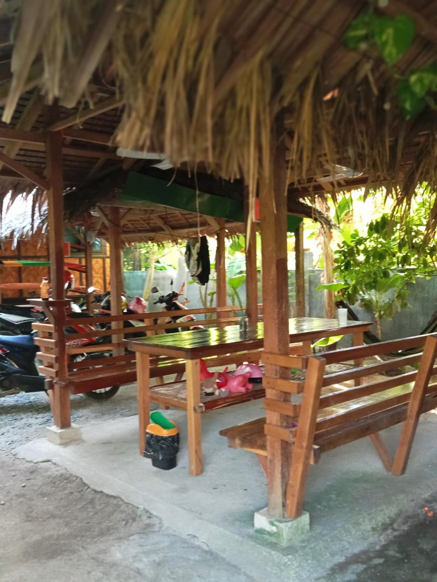 Weeroona Huts Homestay Pacifico San Isidro  Екстер'єр фото
